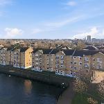 Cosy 1 Bed Isle of Dogs Fast WiFi and DLR London 