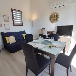 Appartement climatisé avec parking 4 pers. St-Pierre-La-Mer - FR-1-795-76