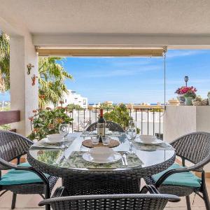 Cosy sea view apartment - ref 37