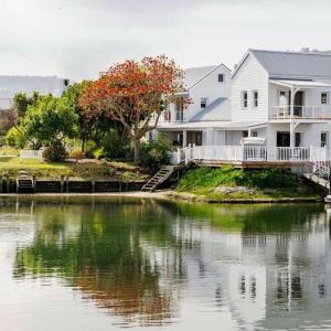 Soft Shore House C31