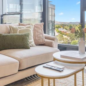 Modern Woden Stay Pool n Gym Parking Hospital