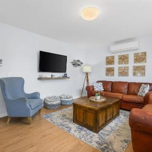 Charming Laid-Back Cape Escape