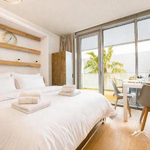 Waterfront Lux|Studio|A/C|Parking|GYM|Wifi By Tilo