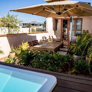 COLÓN · Luxury house with pool and terrace for 6