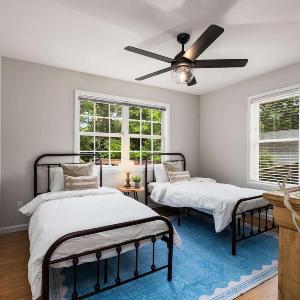 Big Cozy Home w/ Fire Pit in the Heart of Ellijay