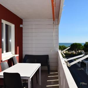 Modern flat with sea view balcony