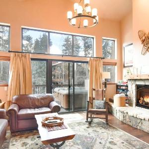 VP104 - Village Point Buffalo Townhome