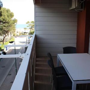 Cozy flat with sea view balcony