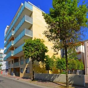 Modern flat 50mt from the beach
