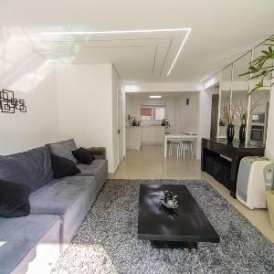 Apto com Churrasqueira e Vaga a 200m da Praia