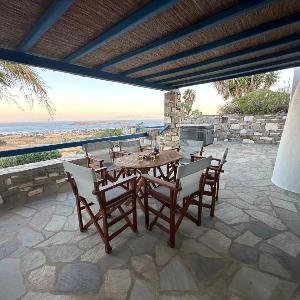 Villa Drionisi in Tzanes Paros · 6 Guests