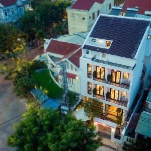 Zoey's Boutique Villa
