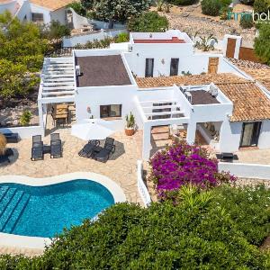 Villa Mesunari by Hmr Holidays