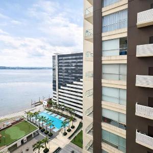 Modern 2BR Apt. on the 14th Floor with free Parking