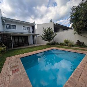 Victoria Falls Modern 3 Bed Villa Private Pool