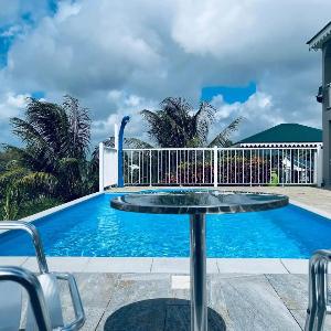 Appartement spacieux avec accès à la piscine 80 m²