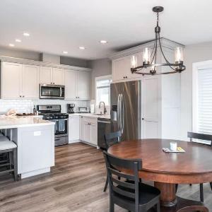 Remodeled Balboa Island Gem- 129 Opal B home