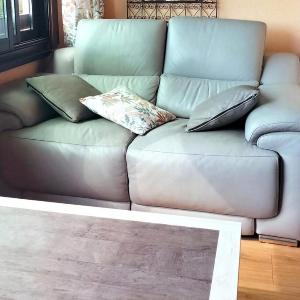 Sea view flat with pool & parking in Six-Fours