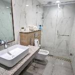 DHA LUXURY APARTMENTS By ALVIS SUITE