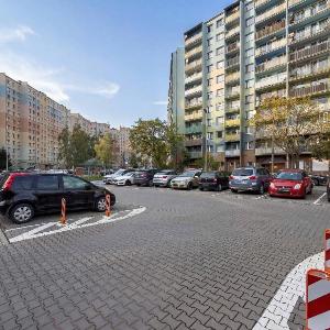 Miejski Apartament Blisko Aquaparku we Wrocławiu by Noclegi Renters