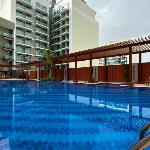 Westview Garden Spacious Balcony Room with Pool Gym Access in JVC