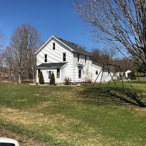 Meadow View at Chautauqua Lake • 1.5 Acres • Sleeps 10