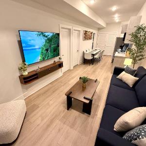 Spacious Center City 2BR 2Bath Apt. with Balcony