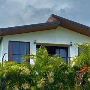 Tropical View Lodge