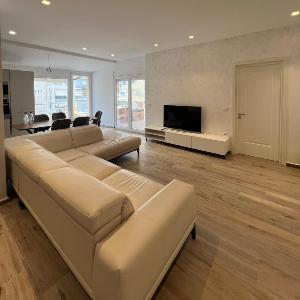 Beach Front 2BR Apartment