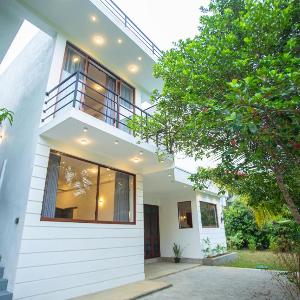 Villa Tharu