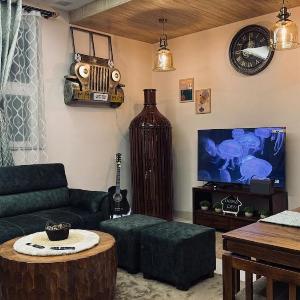 Doon's Den by AeraLiving