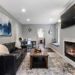 Charming Pet-Friendly Lake Retreat