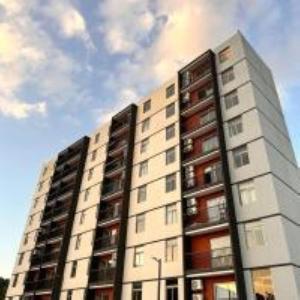 Apartamento en Masferrer San Salvador parqueo gratis wifi y AC