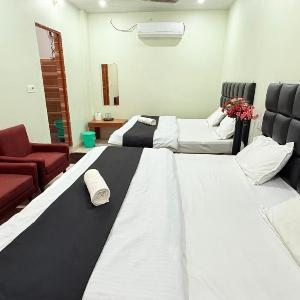Hotel Blessing Inn & Restaurant