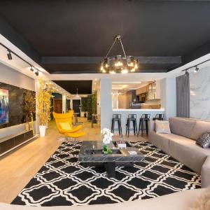 2bedroom waterfront apartment