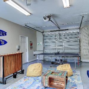 Coconut Hut - Golf Cart Included Pet Friendly