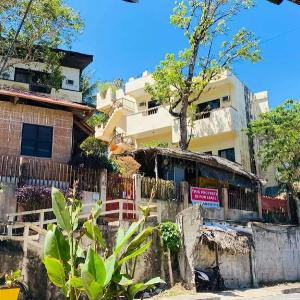 Hilltop Apartments - Boracay