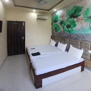 Agam Homestay - Few Steps From golden temple
