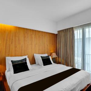 Palette Hotel near Beach Double Six