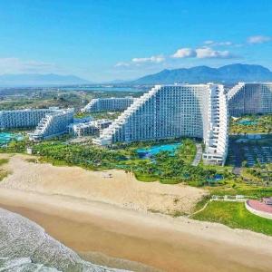 Partial Sea View Studio Cam Ranh Balcony