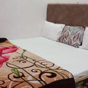 Kartik Home Stay