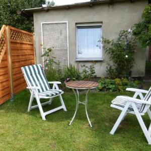 Ferien-Apartment-mit-Gartenblick