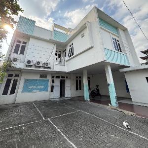 Hotel O near Bunda Thamrin Hospital formerly Airis Hotel