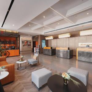 Home Inn Plus - Lhasa Potala Palace Jokhang Temple Oxygen-enriched Hotel