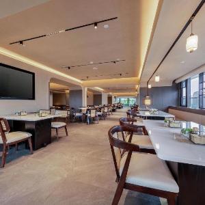 Atour Hotel Wuhan Hankou Financial Center Taibei Road