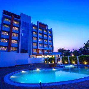 Hotel Madhuram Royale - A Unit of SRE Group