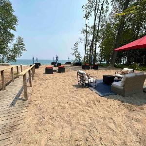 Great Lakes Resort - Entire Beach House - Suite 15 and 16