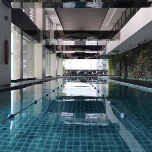Luxurious 2BR Condo in Makati City with Stunning Views