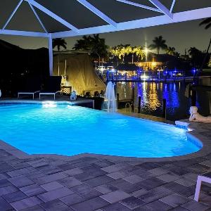 Central pool/spa home with direct access to the Gulf 1001