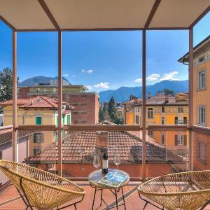 Casa Berna - Balcony Apt with Mountain Views - Happy Rentals